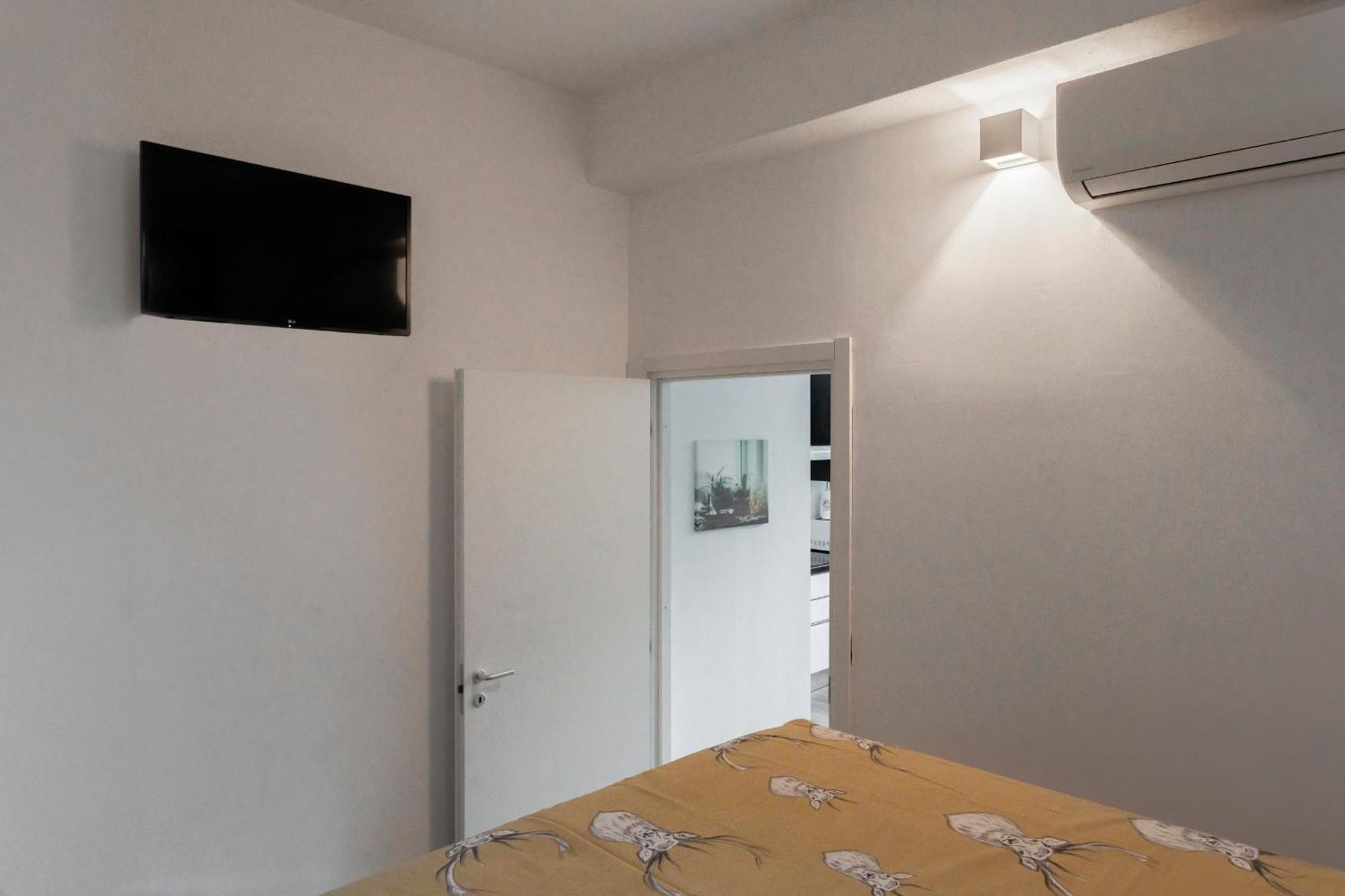 Elegant Sweet Home Suite - Milan, 15 Minute Duomo Екстериор снимка