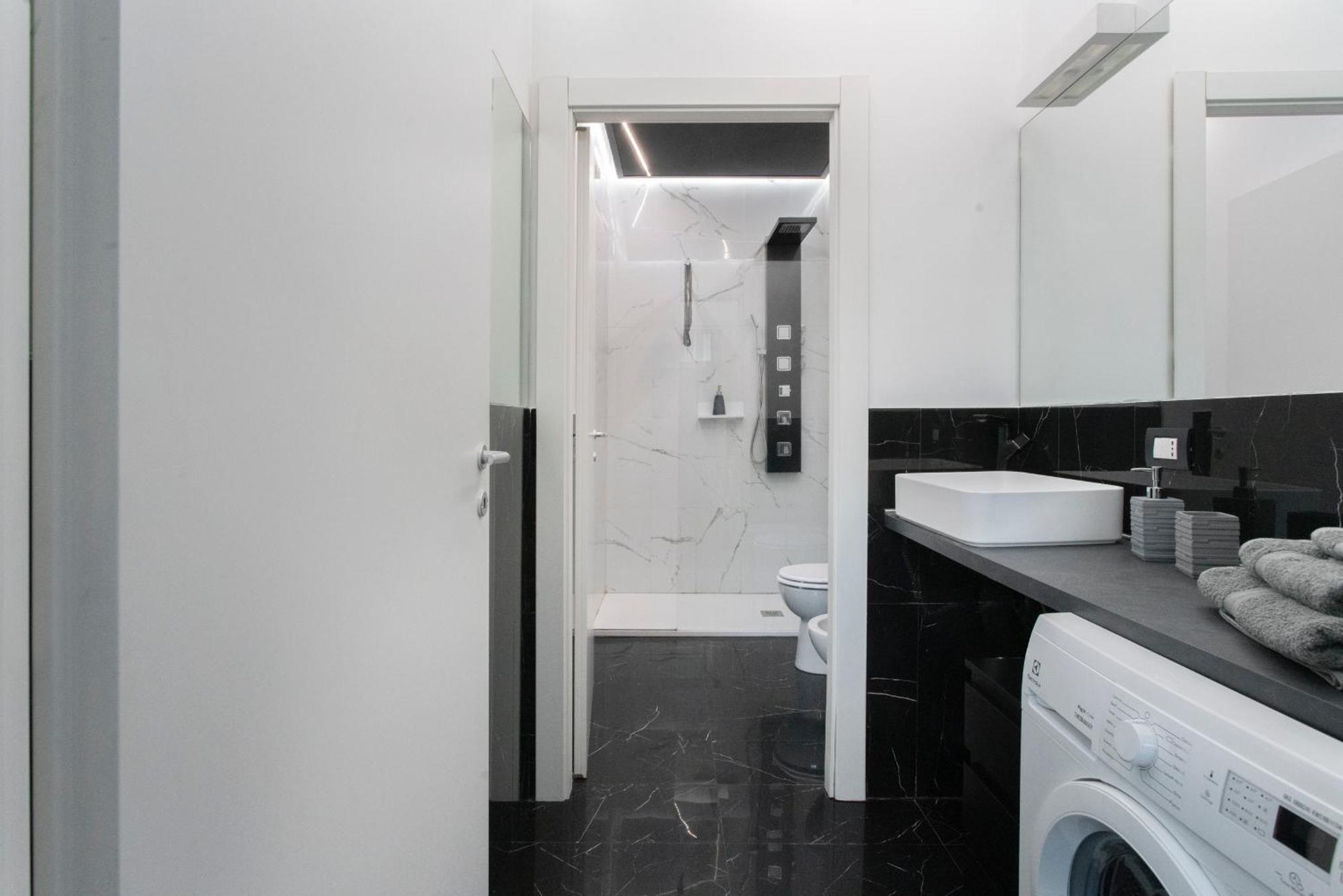 Elegant Sweet Home Suite - Milan, 15 Minute Duomo Екстериор снимка
