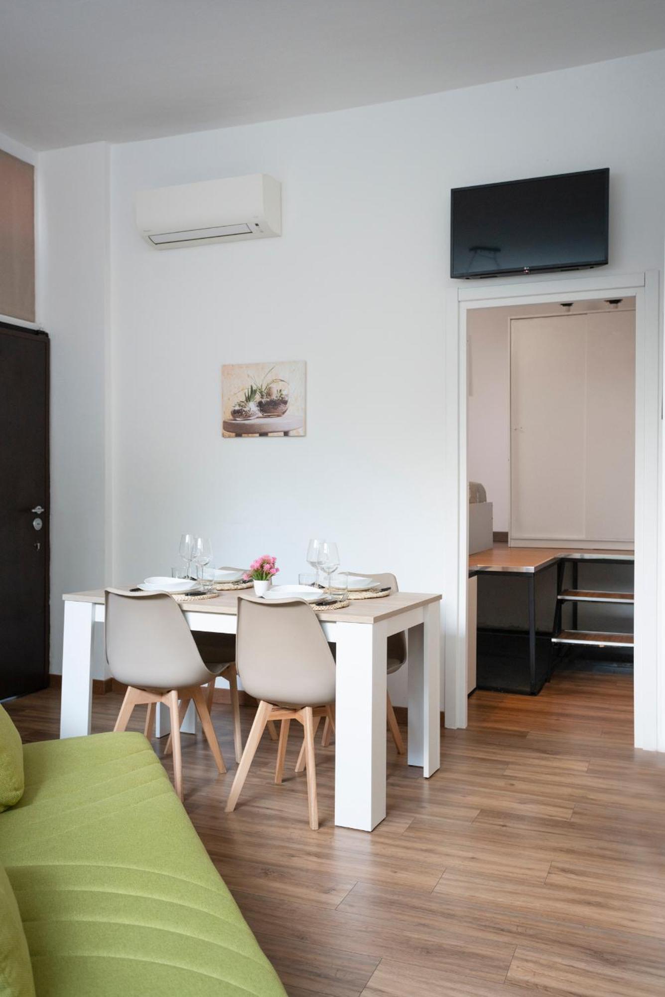 Elegant Sweet Home Suite - Milan, 15 Minute Duomo Екстериор снимка